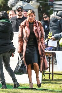         jlo020419BZNimage109.jpg