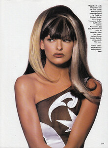 1992-2-Vogue-USA-2.jpg