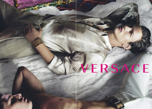 2010-ss-Versace-3a.jpg