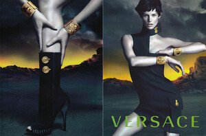 2011-w-Versace-8a.jpg