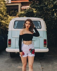 _missbo~1495393206~1519790829514066768_1119937396.jpg