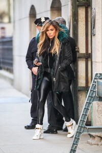         jlo010419BZNimage6.jpg