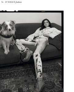 3-MARIA_MIGUEL_VOGUE_CZECHOSLOVAKIA_MAY_2019_OMAR_MACCHIAVELLI-32.thumb.jpg.972eba070e71be849effa7f798ad2fcb.jpg