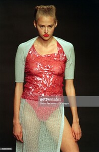 AYA ARZUAGA LONODN FASHION WEEK 1998.jpg