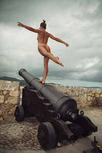 313094442_MarisaPapen_ThomasAgatz_WildandfreeonIbiza(20).thumb.jpg.38ad8e992367bc52e4ac559aa1a94d04.jpg