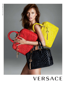 367442066_Mert__Marcus_Versace_Fall_Winter_13_14_04.thumb.png.bb33606691f501d42abc5b982743e951.png