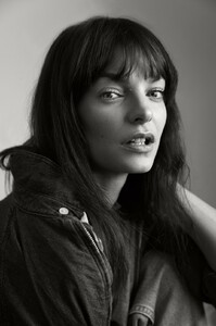 379206154_RachelJoy_StephaneBoubert(1).thumb.jpg.708bcb222d1825ebff79620ad607f08c.jpg