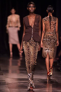 40159198_runway(2).thumb.jpg.abc0d68fbcafcb53f4271103e4576ada.jpg