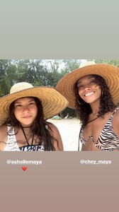 51968968_chey_maya15458331151942911466496342284_43762120.thumb.jpg.c729ee18030f37113b78052cd9b27ca7.jpg