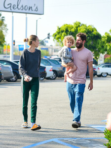 Whitney+Port+Tim+Rosenman+shopping+Gelson+tYv6DQ3H1utx.jpg