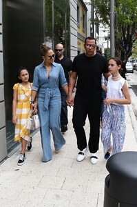         jlo210419BZNimage119.jpg