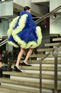 603774078_TomoKoizumiRunwayFebruary2019NewYorkWUafCXLrINKx.thumb.jpg.9c041659260bfc032942c115ef8b4821.jpg