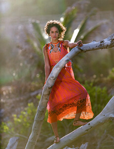 7-ALANNA_ARRINGTON_ELLE_ITALIA_APRIL_2019_GILLES_BENSIMON-149.thumb.jpg.9ead75ab7967aaf51cc9b88a392d3f24.jpg