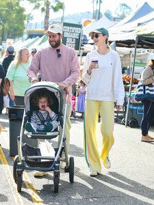 Whitney+Port+Thandie+Newton+Farmer+Market+hbW92GmX1czx.jpg