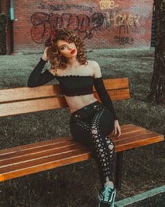_missbo~1498158214~1542985395033399476_1119937396.jpg