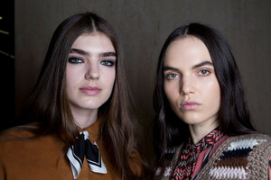 914878246_longchamp-bks-m-rf19-0344(1).thumb.jpg.a3e4e0d05b90954aac2c04e1cfb39e0f.jpg