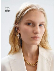 Grazia490-page-009.jpg