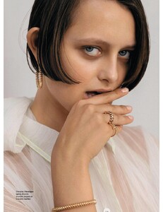 Grazia490-page-017.jpg