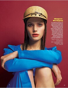 Grazia_17.4.19-page-013.jpg
