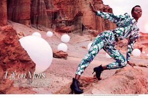 Herieth-Paul-Dress-Kill-Magazine-Cover-Photoshoot01.thumb.jpg.489ef1d439db9551e5897129699b0b24.jpg