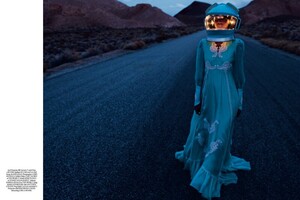 Herieth-Paul-Dress-Kill-Magazine-Cover-Photoshoot08.thumb.jpg.aaa46510815c405d343d4404ea1bdf19.jpg