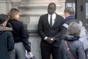 Laetitia-Casta_-Out-and-about-in-Milan-01.thumb.jpg.f57798b11ebf0fdd7f0127967125b4a6.jpg