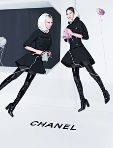 Lagerfeld_Chanel_Fall_Winter_13_14_02.thumb.png.477768d44e603686048ef94bd97348d7.png