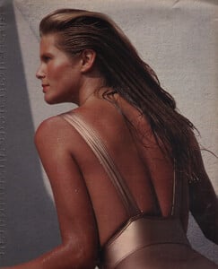 NYTMagUS090183Swimsuits06.thumb.jpg.cc72f8e240258c2ab1e1d6bb621d0a47.jpg