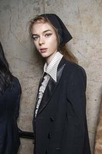 alexachung-bks-v-rf19-6002.thumb.jpg.693c4d7bda7a703fa35c35055a82c1a2.jpg