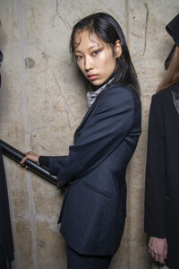 alexachung-bks-v-rf19-6009.thumb.jpg.7e158c8a7157f51b53b2df9241164626.jpg
