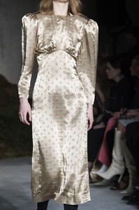 alexachung-clp-rf19-5780.thumb.jpg.fc4175b97d8bca87f9ea8e609665c94d.jpg