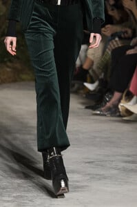 alexachung-clp-rf19-5795.thumb.jpg.b889e24936e8e27376cc150ab043a584.jpg
