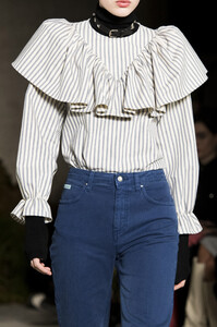 alexachung-clp-rf19-5873.thumb.jpg.9ebfac7c62d1c6181df007cb9717cdf4.jpg