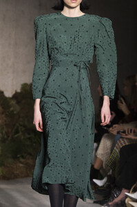 alexachung-clp-rf19-5929.thumb.jpg.f4f2fee86fdfe9d9254b61662ac4a5c9.jpg