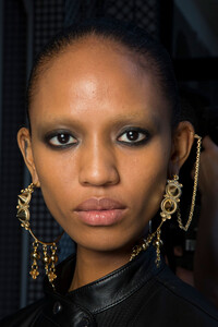 altuzarra-bks-g-rf19-0012.thumb.jpg.626c27e726a1d9f2536d1227abbb5e97.jpg