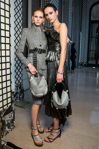altuzarra-bks-g-rf19-9580.thumb.jpg.254739c67438c189255e4c26eb583314.jpg
