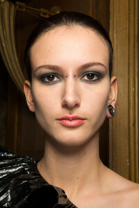 altuzarra-bks-g-rf19-9586.thumb.jpg.ef11f5b760a6d0dabd9913cea0efb877.jpg