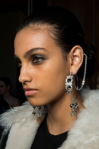 altuzarra-bks-g-rf19-9607.thumb.jpg.1a23d73551c33088d59f04ccdaafc0b0.jpg