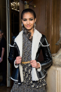 altuzarra-bks-g-rf19-9654.thumb.jpg.4969e6349628feafac68edcd564af603.jpg