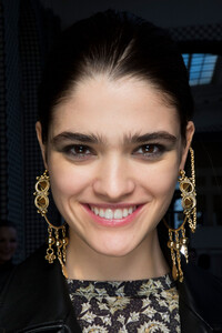 altuzarra-bks-g-rf19-9782.thumb.jpg.bcde4eb06806d95fd523b389f5190ad3.jpg