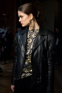 altuzarra-bks-g-rf19-9786.thumb.jpg.ef2084bed4c010d5876498215de71f22.jpg
