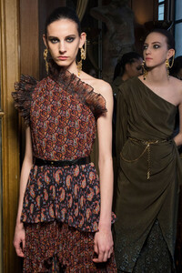 altuzarra-bks-g-rf19-9946.thumb.jpg.3b56f9b57519d97cfa3eabc84a98666a.jpg