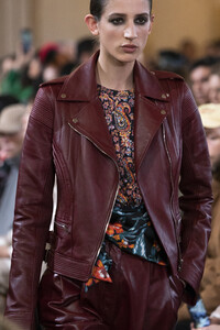 altuzarra-clp-rf19-0075.thumb.jpg.260f814b54700846f9751ef635ac45c2.jpg
