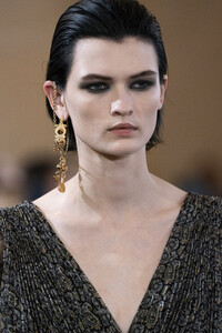 altuzarra-clp-rf19-0280.thumb.jpg.902b4be4e1925ac1723e164dc29384ca.jpg