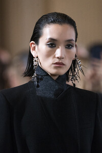 altuzarra-clp-rf19-0298.thumb.jpg.8f2a6dc42e5d652feb9ac5a030e12f59.jpg