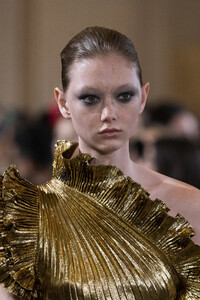 altuzarra-clp-rf19-0521.thumb.jpg.4d11e96c6892c9f5e569033e31af1a30.jpg
