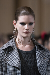 altuzarra-clp-rf19-0578.thumb.jpg.0e9fb6424b83629a9945523bd4ffd08d.jpg