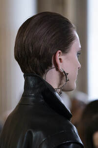 altuzarra-clp-rf19-0660.thumb.jpg.4640f8e1a5030611e2bb7b96c60d76d1.jpg