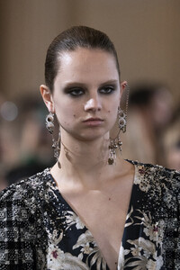 altuzarra-clp-rf19-0731.thumb.jpg.a2219dd76afe17fb12ea3c64dbd51955.jpg