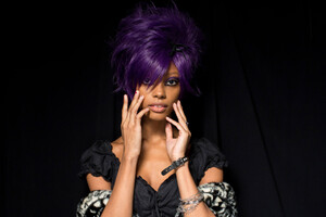 anna-sui-bks-g-rf19-7709.thumb.jpg.2d1dbfc6e119290d3be8e99358edaea7.jpg